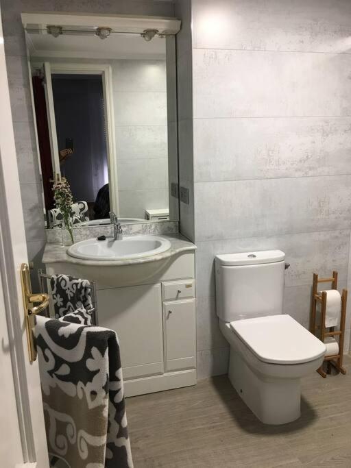 Apartament Lekker&Vida, Vivienda De Uso Turistico, Centrica, Garaje En El Edificio Valladolid Zewnętrze zdjęcie
